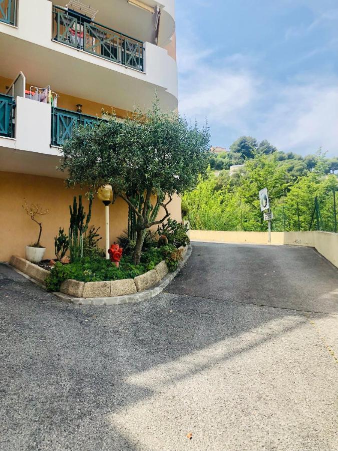 Mon Appart Avec Terrasse Et Piscine Roquebrune-Cap-Martin Exteriör bild