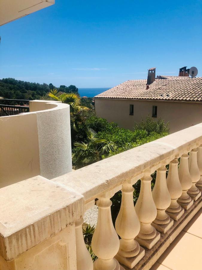 Mon Appart Avec Terrasse Et Piscine Roquebrune-Cap-Martin Exteriör bild