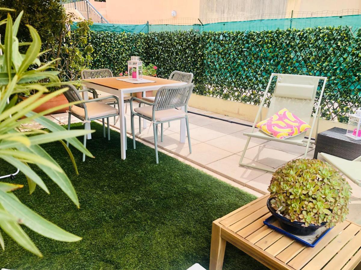 Mon Appart Avec Terrasse Et Piscine Roquebrune-Cap-Martin Exteriör bild